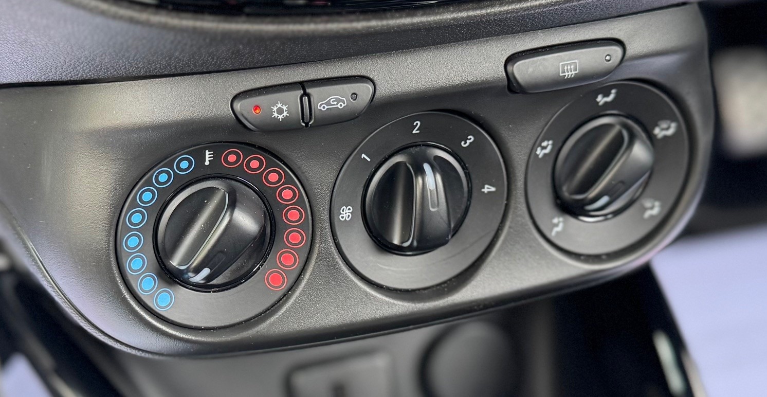 Used Vauxhall ADAM 2016 for sale - 77516276: Photo 9