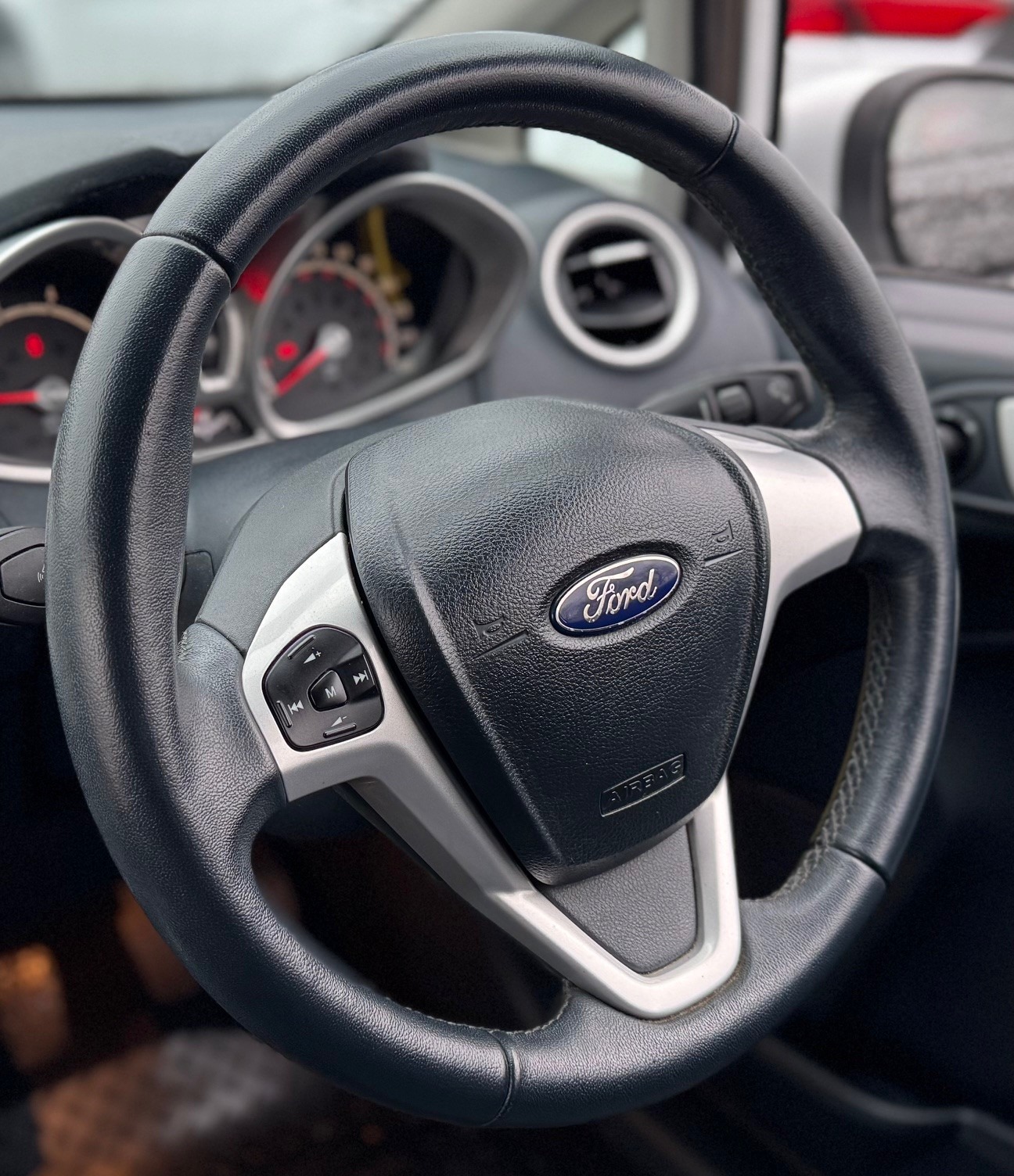 Used Ford Fiesta 2011 for sale - 76879401: Photo 10