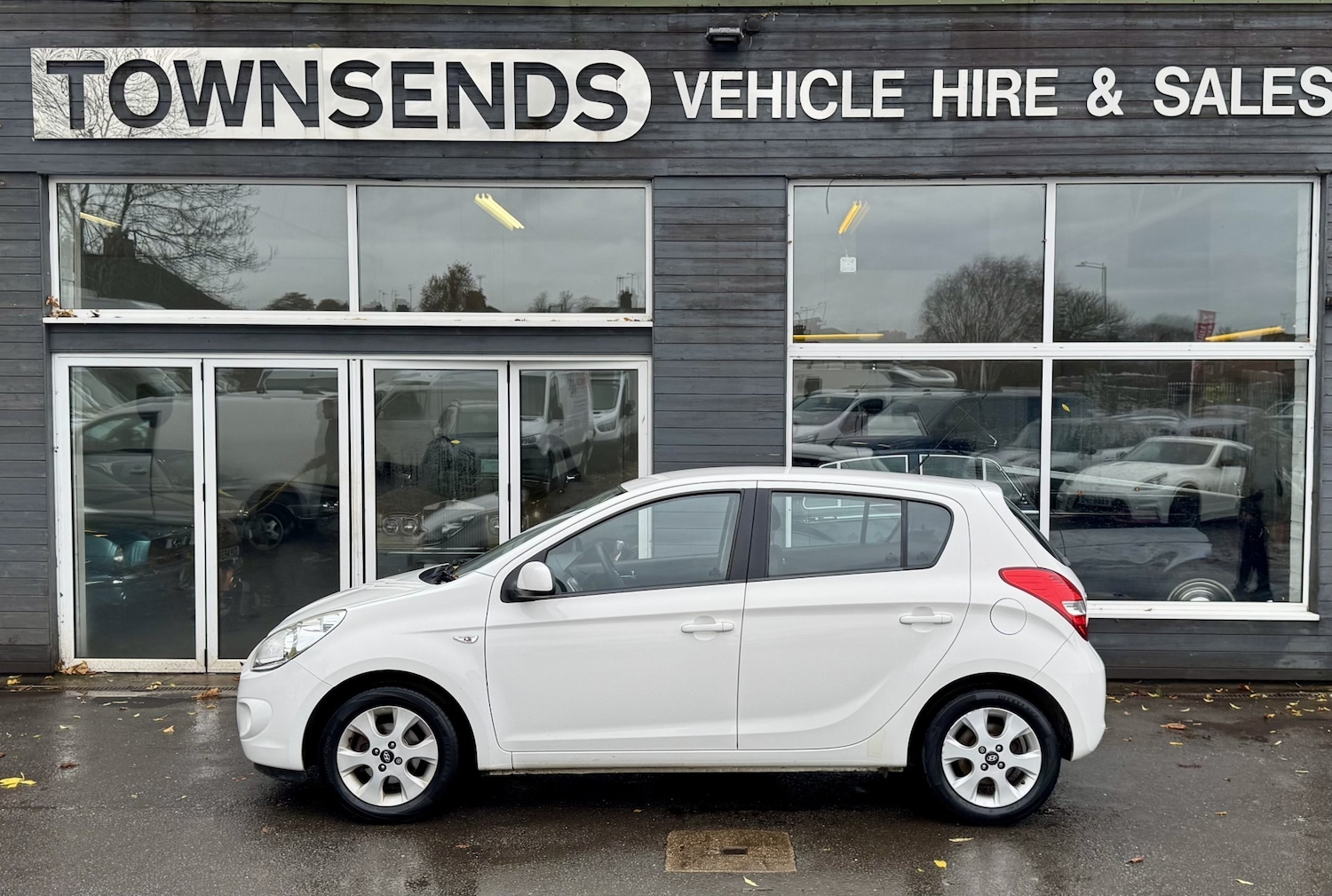 Used Hyundai i20 2012 for sale - 76542541: Photo 3