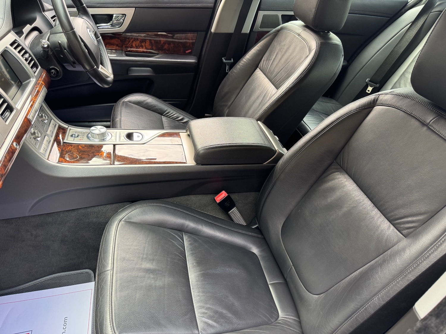 Used Jaguar XF 2010 for sale - 76102592: Photo 13