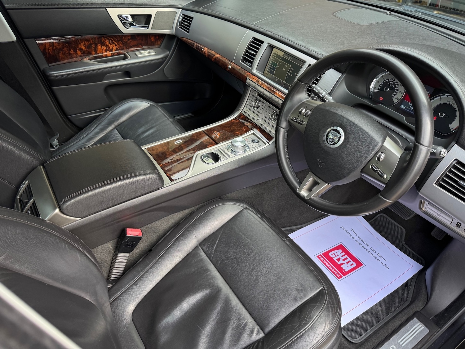 Used Jaguar XF 2010 for sale - 76102592: Photo 6
