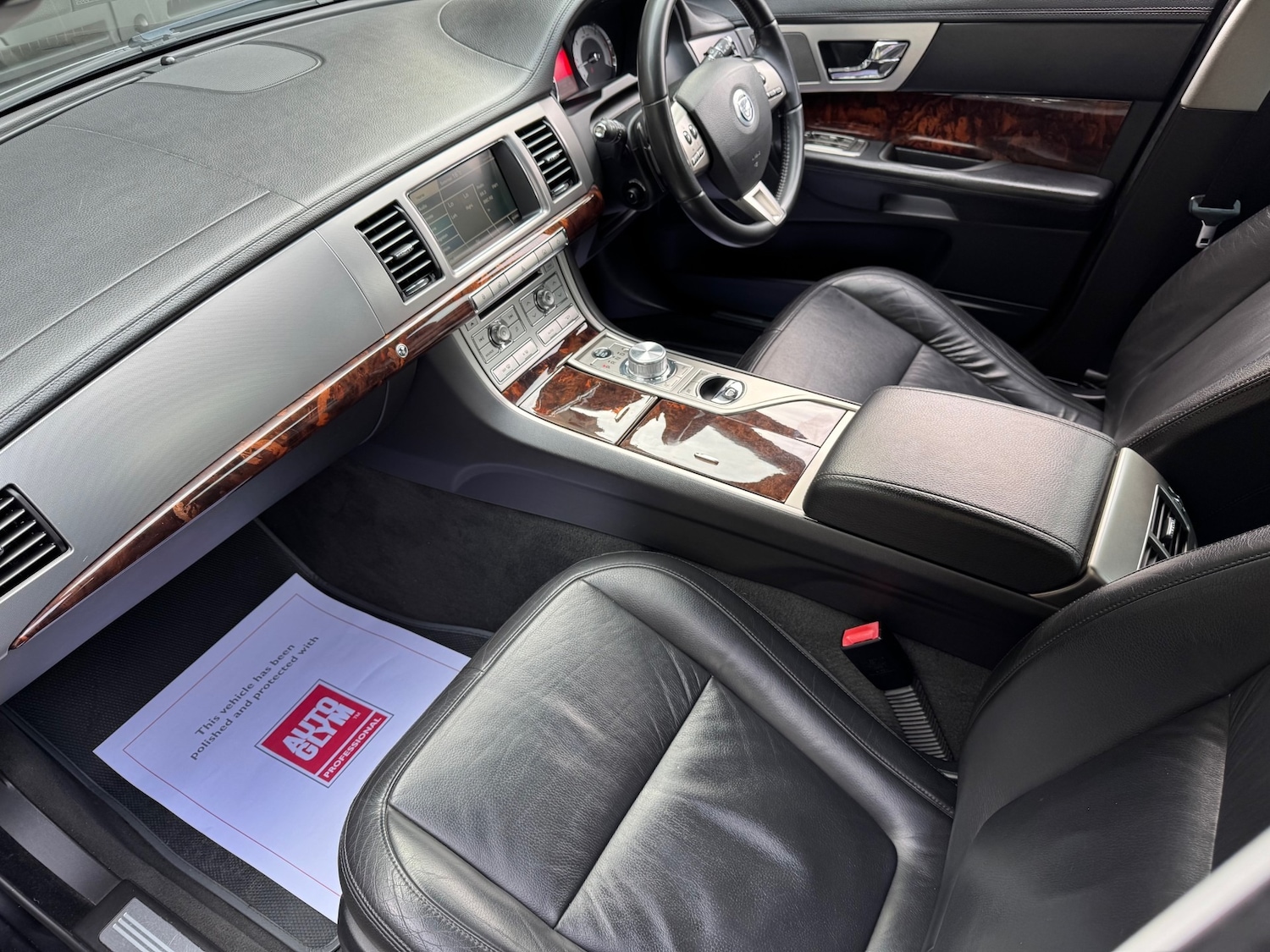 Used Jaguar XF 2010 for sale - 76102592: Photo 8