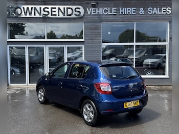 Used Dacia Sandero 2015 for sale - 78849521: Photo
