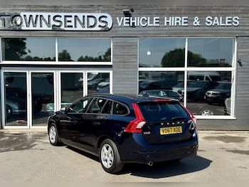 Used Volvo V60 2018 for sale - 78733899: Photo