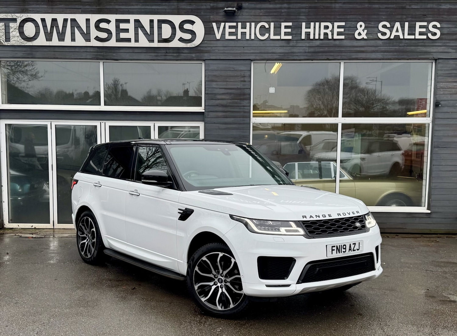 Used Land Rover Range Rover Sport 2019 for sale - 76982950: Photo 1