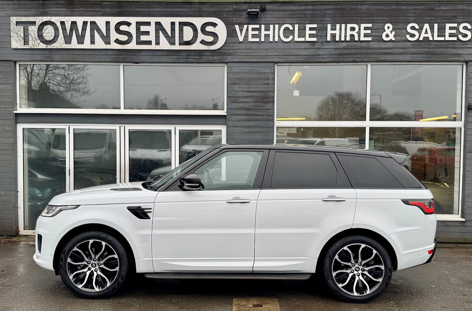 Used Land Rover Range Rover Sport 2019 for sale - 76982950: Photo 3