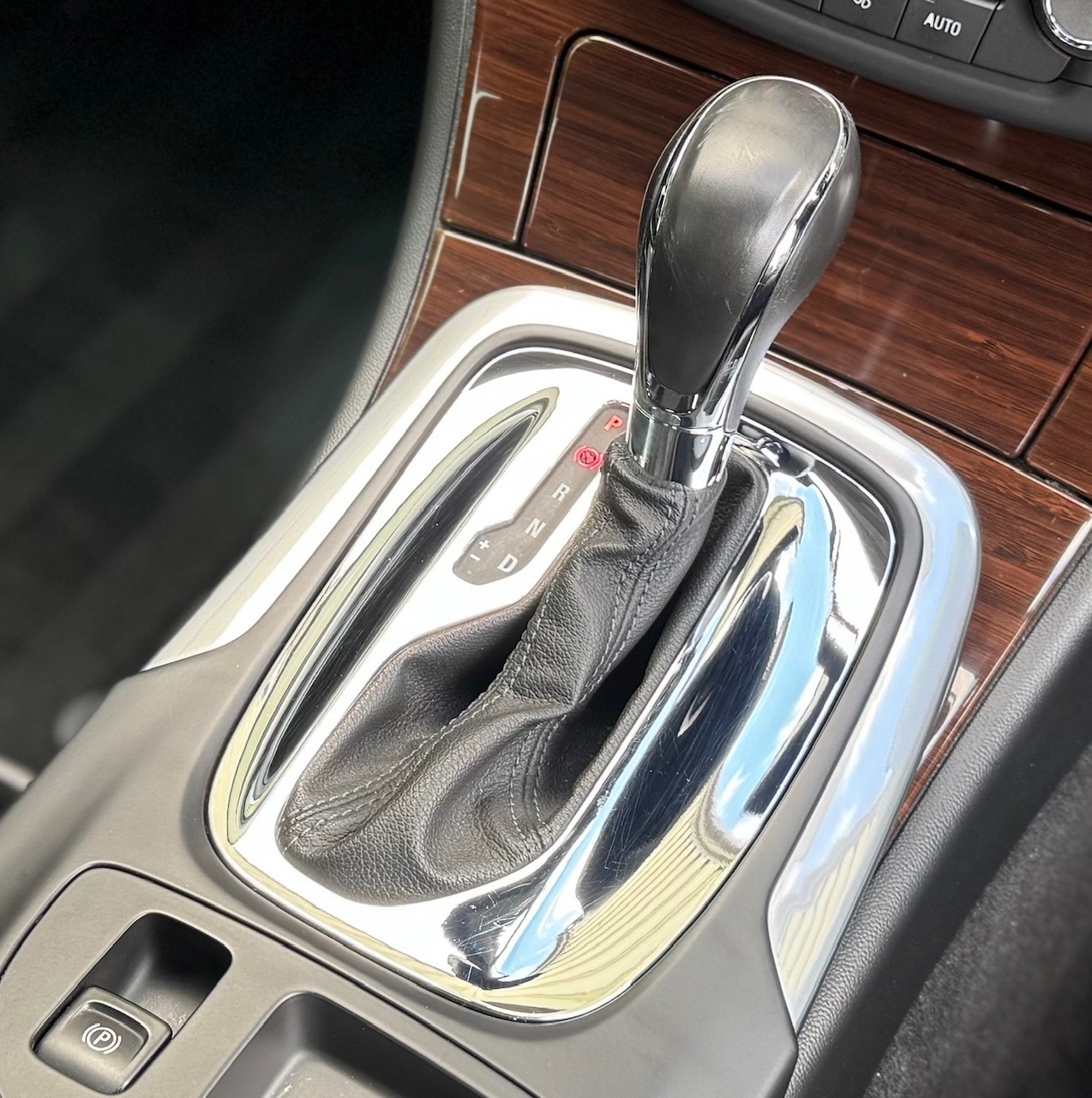 Used Vauxhall Insignia 2010 for sale - 78077445: Photo 12