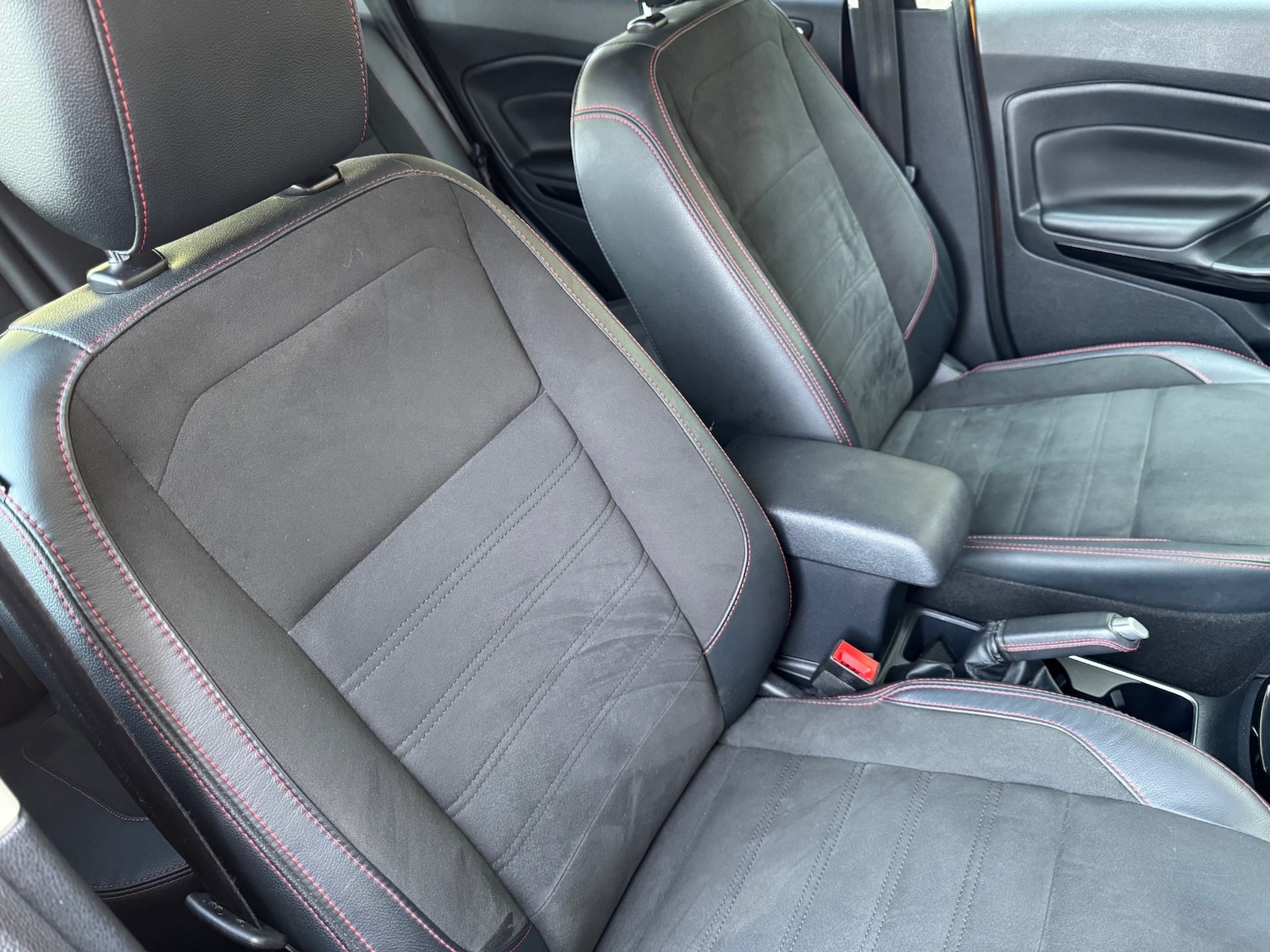 Used Ford Ecosport 2018 for sale - 77662601: Photo 14