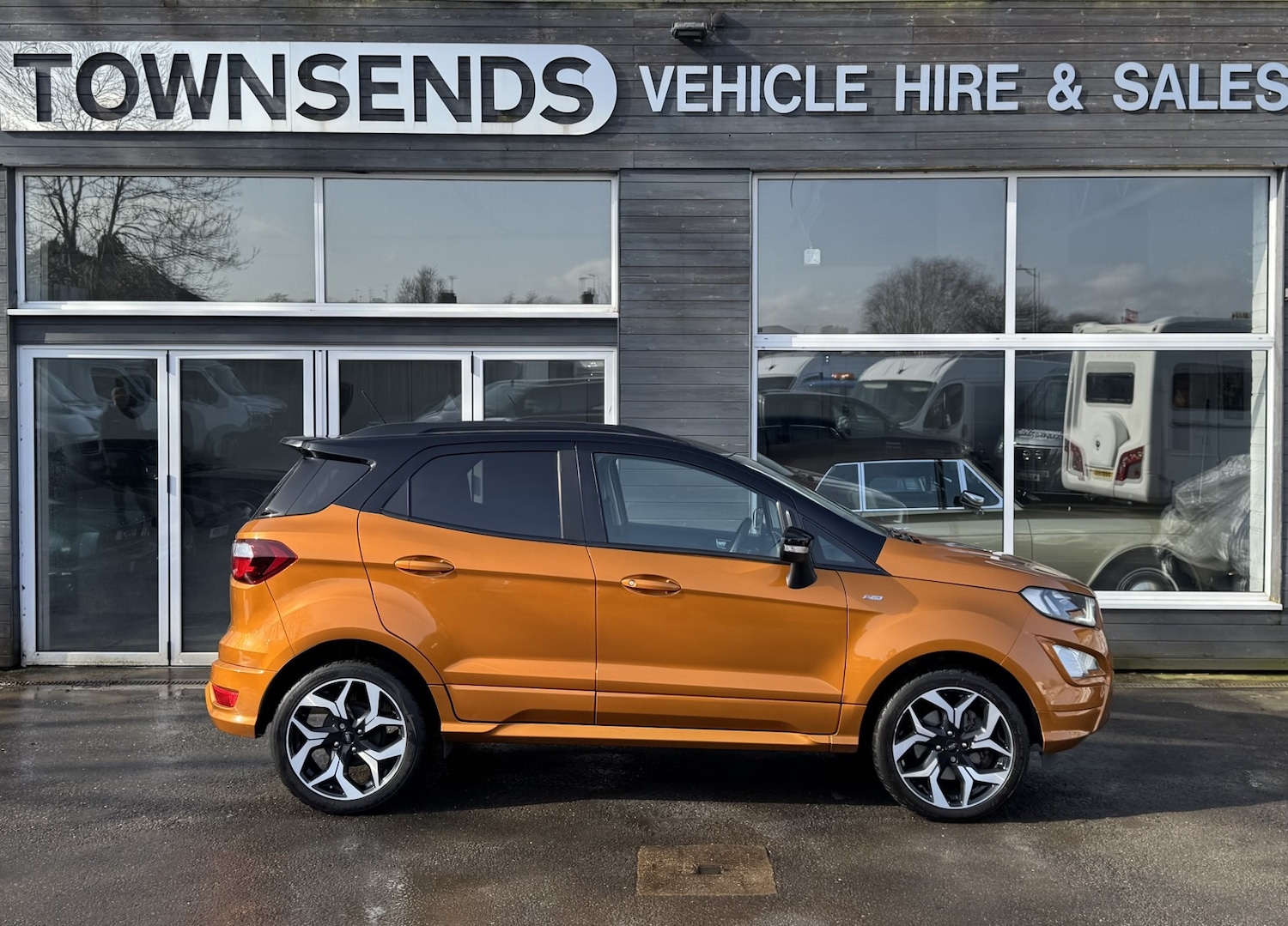 Used Ford Ecosport 2018 for sale - 77662601: Photo 2