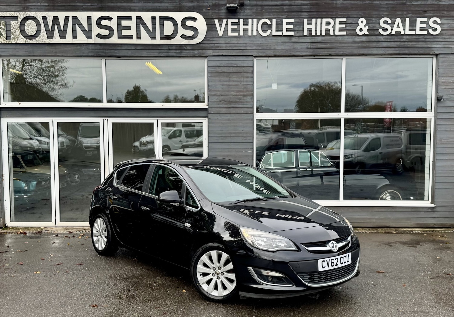 Used Vauxhall Astra 2012 for sale - 76383177: Photo 1