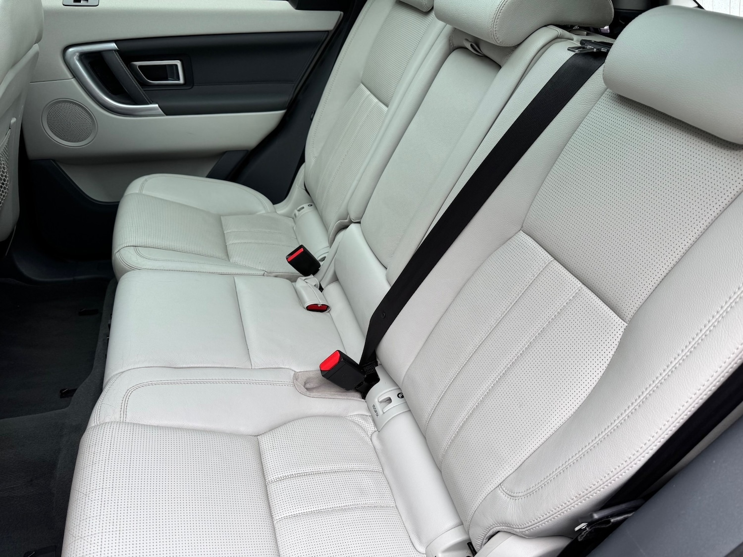 Used Land Rover Discovery Sport 2015 for sale - 76613583: Photo 17