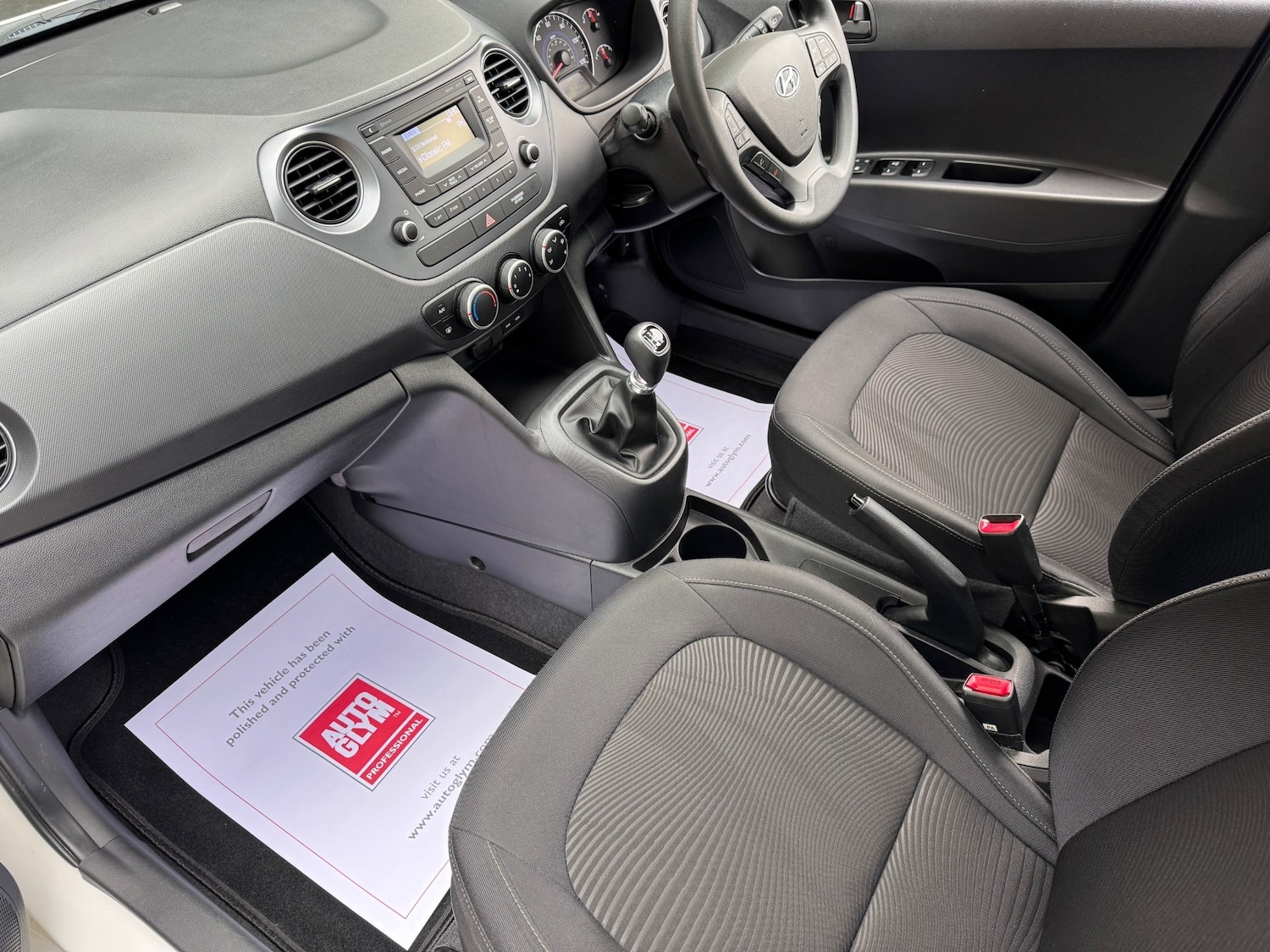 Used Hyundai i10 2018 for sale - 77733376: Photo 9