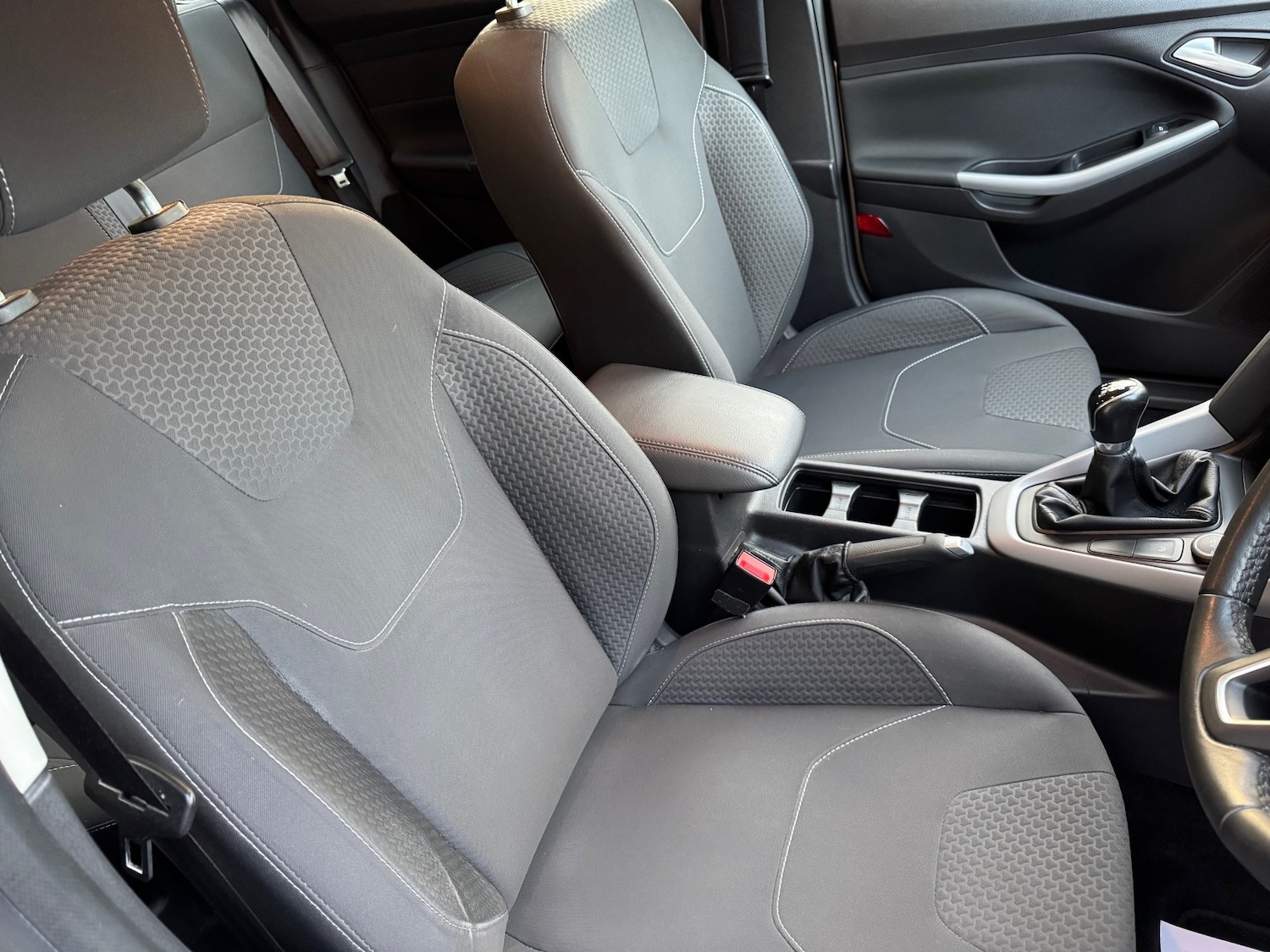 Used Ford Focus 2016 for sale - 76738352: Photo 13