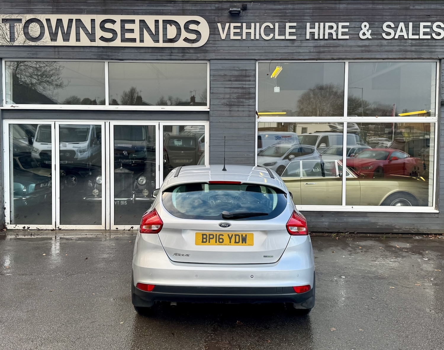 Used Ford Focus 2016 for sale - 76738352: Photo 5