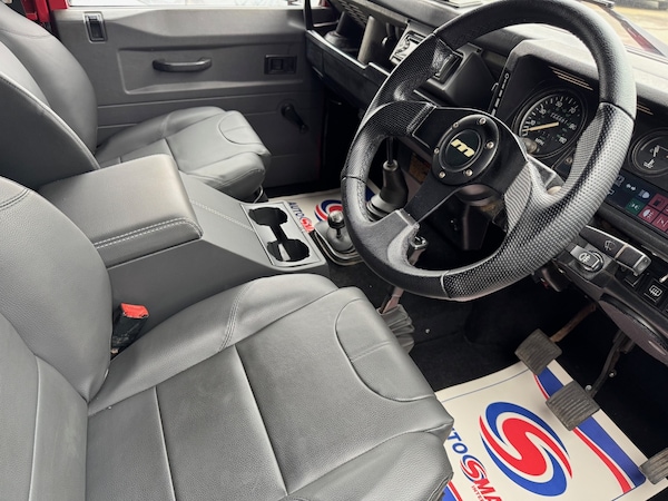 Used Land Rover Defender 1994 for sale - 73650053: Photo 7