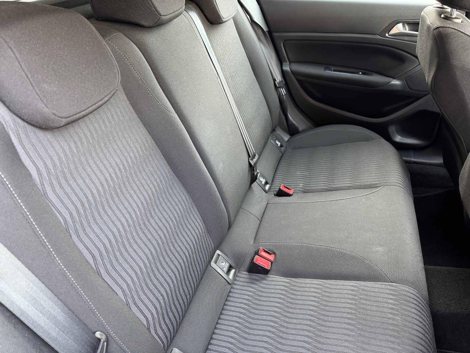 Used Peugeot 308 2016 for sale - 76007578: Photo 15