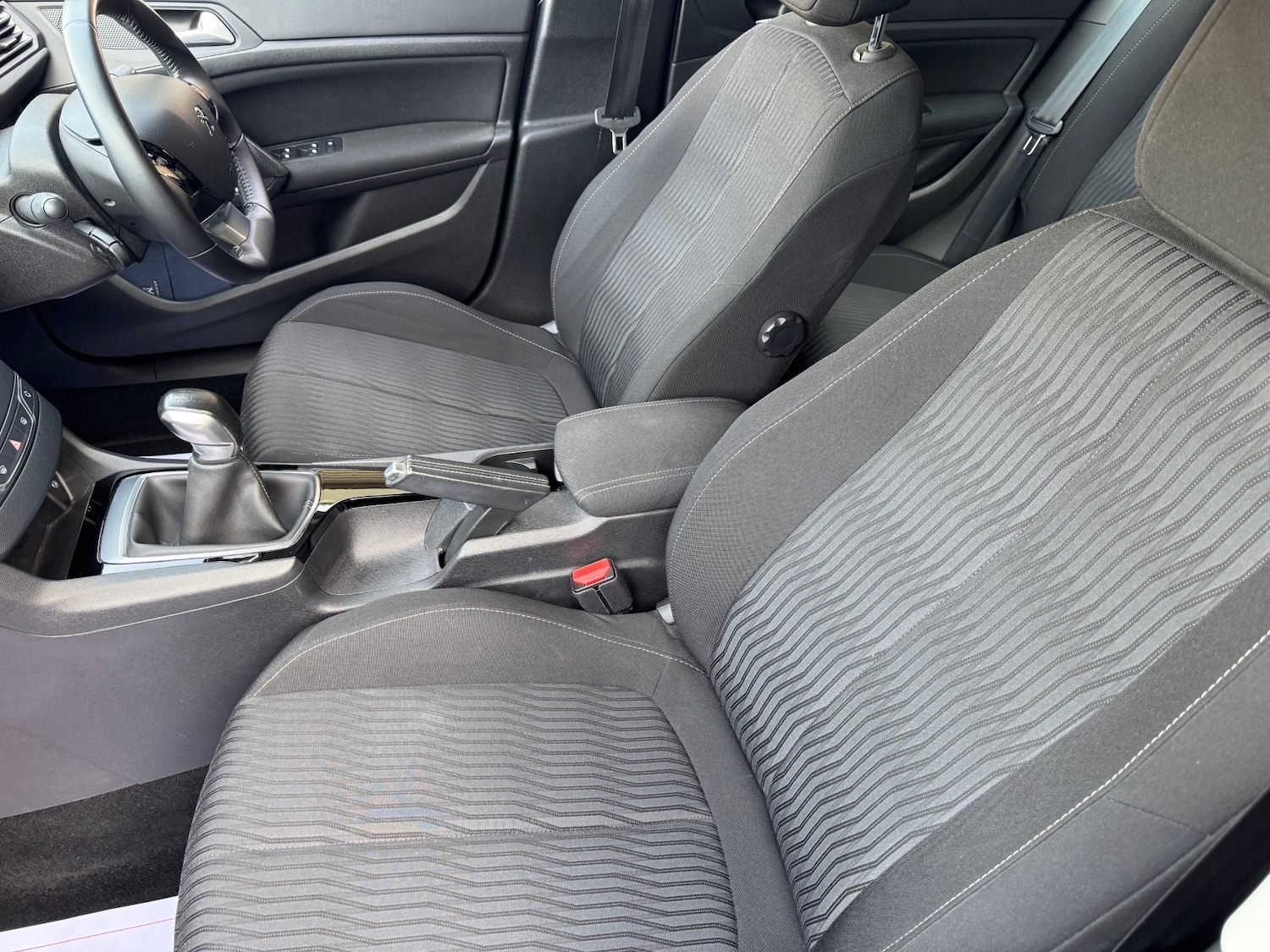 Used Peugeot 308 2016 for sale - 76007578: Photo 16