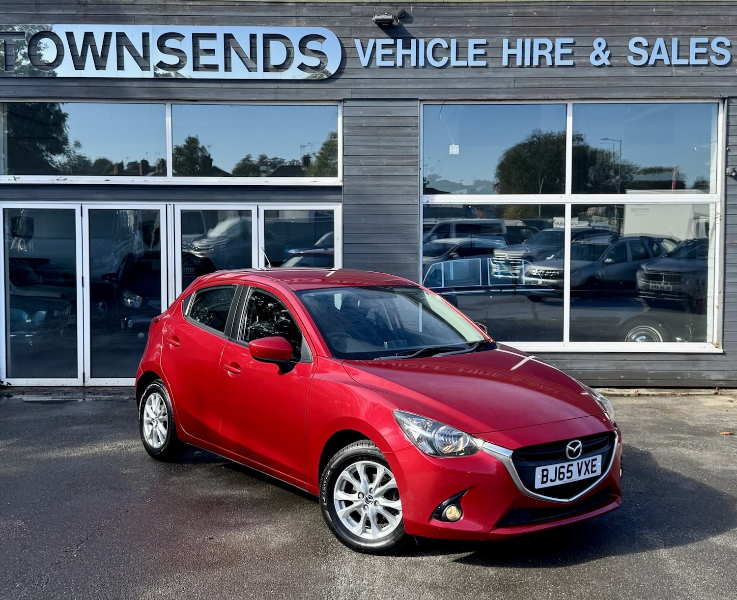 Used Mazda Mazda2 2015 for sale - 76065366: Photo 1