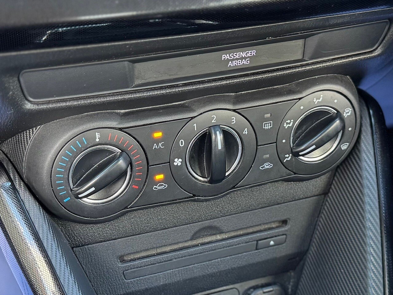 Used Mazda Mazda2 2015 for sale - 76065366: Photo 11
