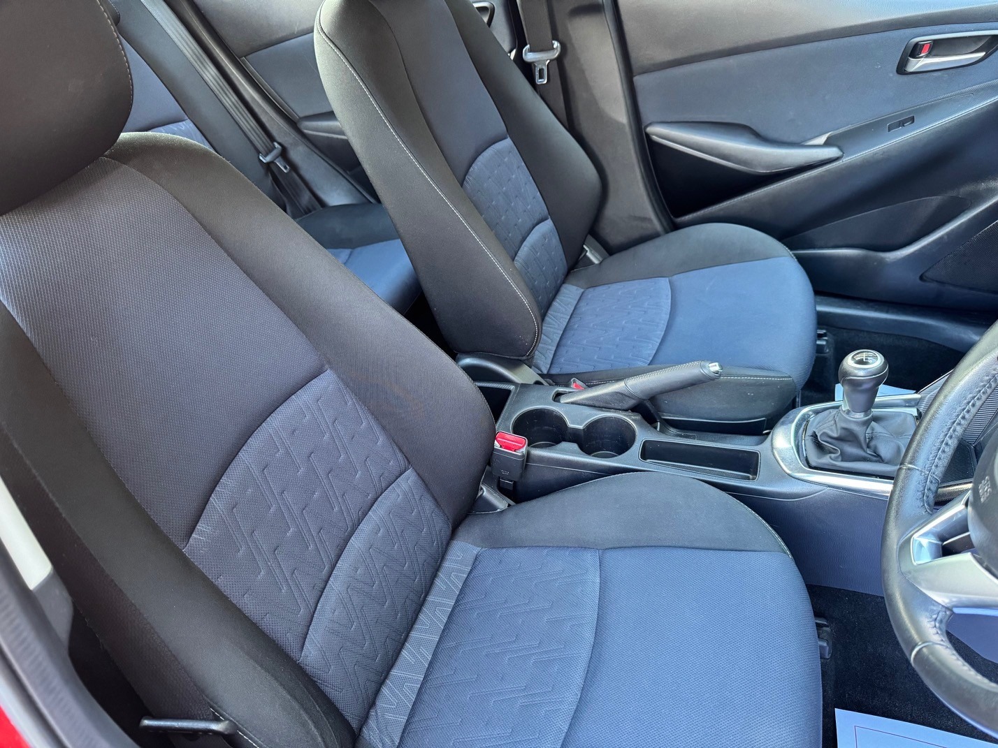 Used Mazda Mazda2 2015 for sale - 76065366: Photo 14