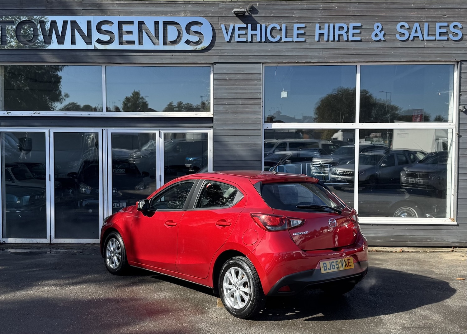 Used Mazda Mazda2 2015 for sale - 76065366: Photo 4