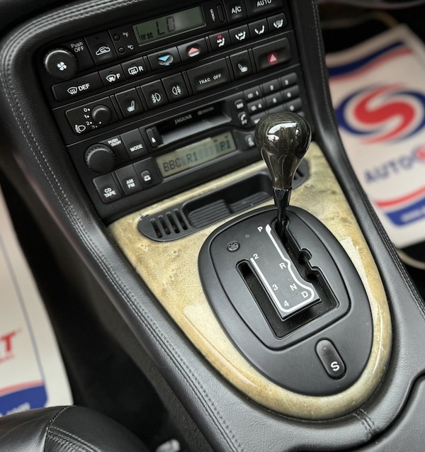 Used Jaguar XK8 2002 for sale - 74878047: Photo 11
