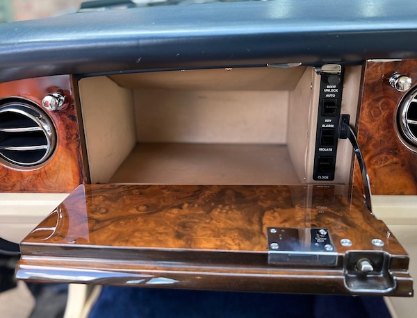 Used Bentley Mulsanne 1991 for sale - 68652878: Photo 12