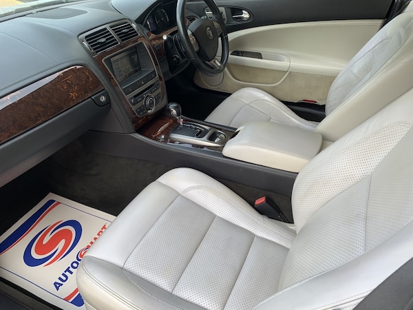 Used Jaguar XKR 2007 for sale - 72342089: Photo 9