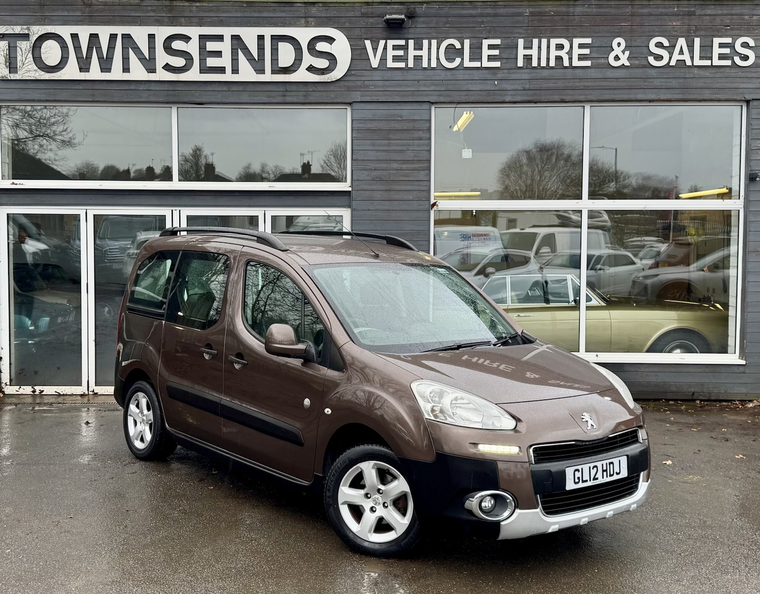 Used Peugeot Partner Tepee 2012 for sale - 76748456: Photo 1