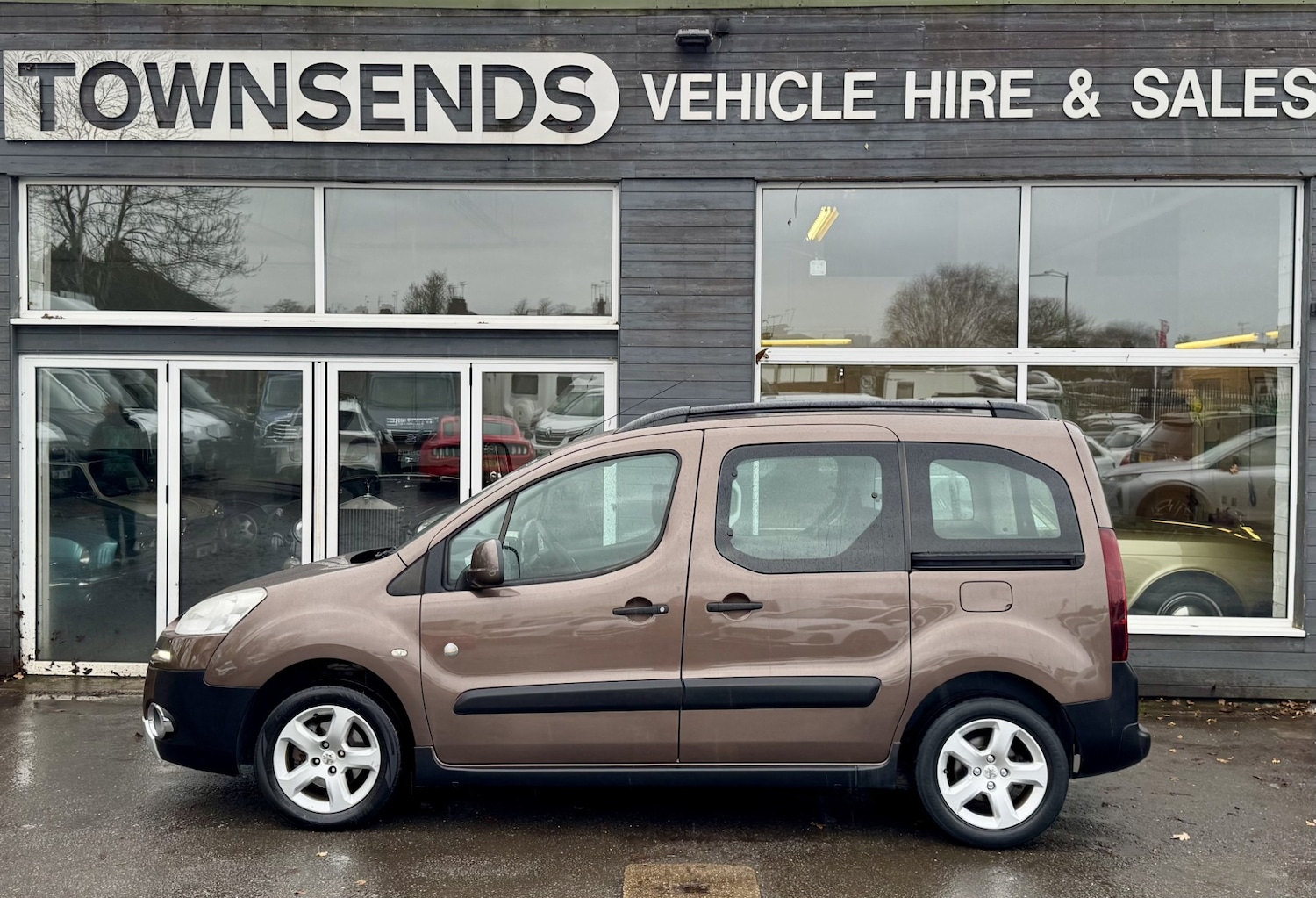 Used Peugeot Partner Tepee 2012 for sale - 76748456: Photo 3