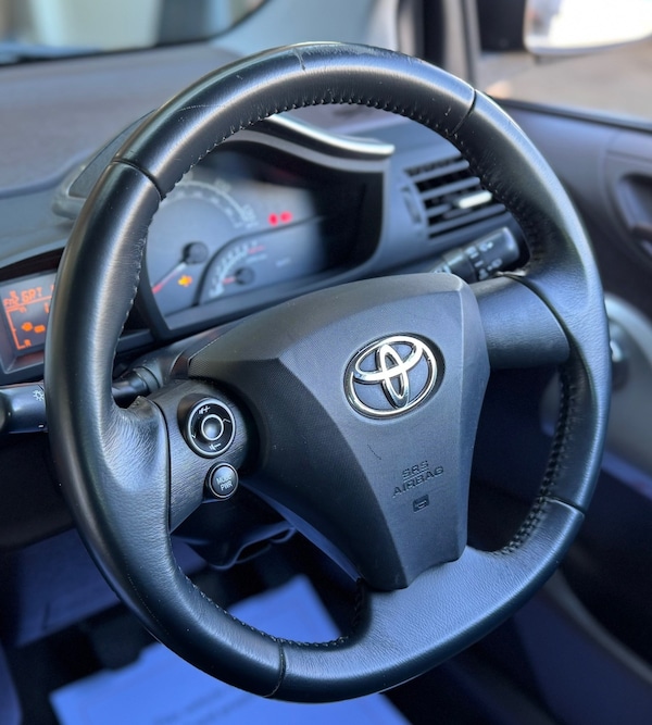 Used Toyota IQ 2010 for sale - 76026877: Photo 11