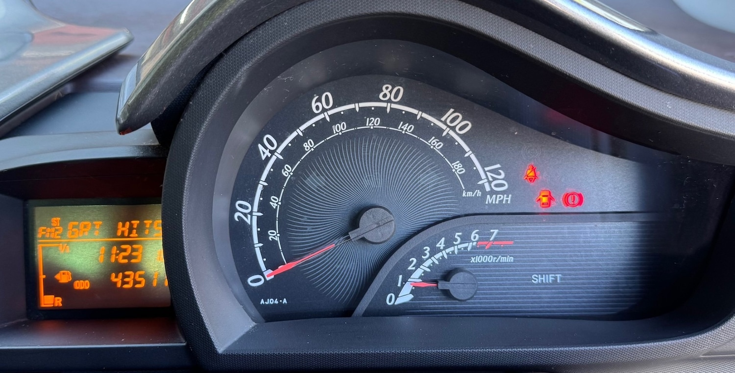 Used Toyota IQ 2010 for sale - 76026877: Photo 12