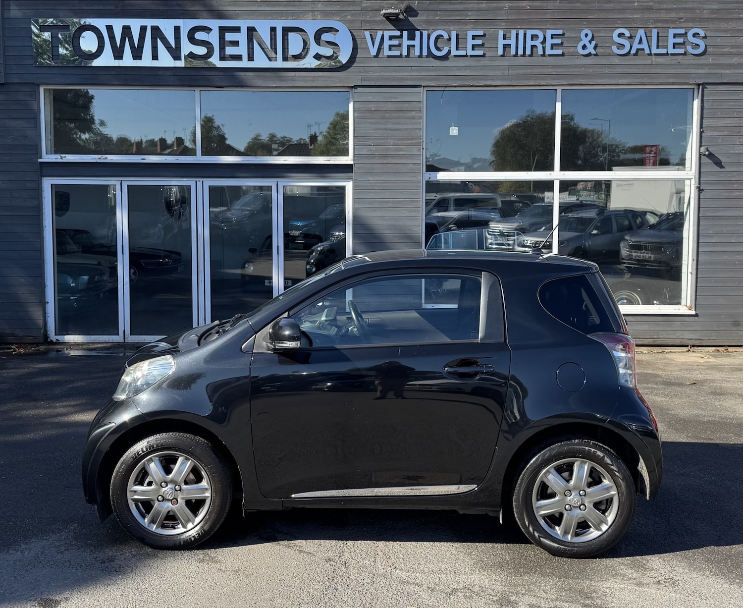Used Toyota IQ 2010 for sale - 76026877: Photo 3