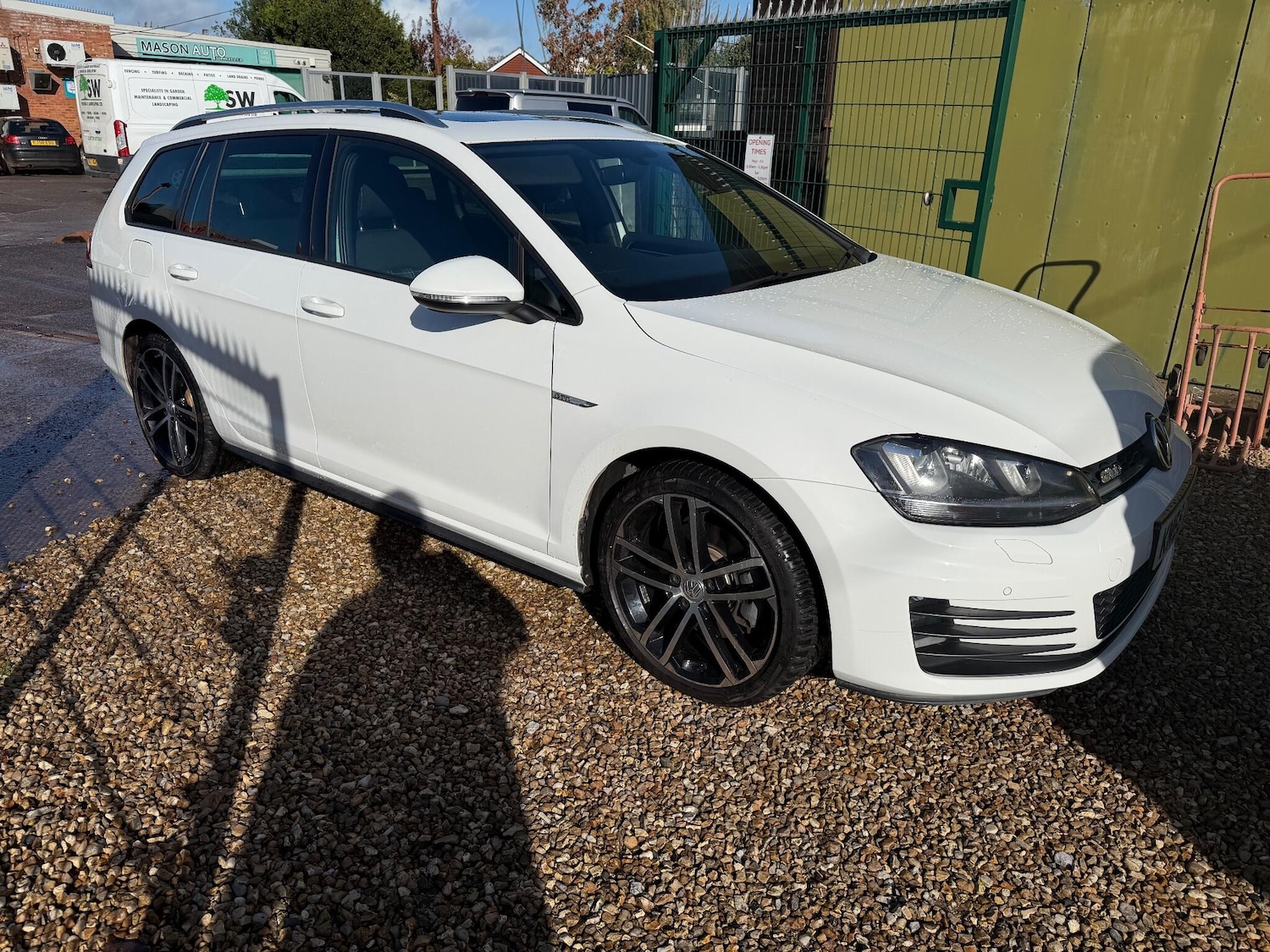Used Volkswagen Golf 2016 for sale - 76371243: Photo 1