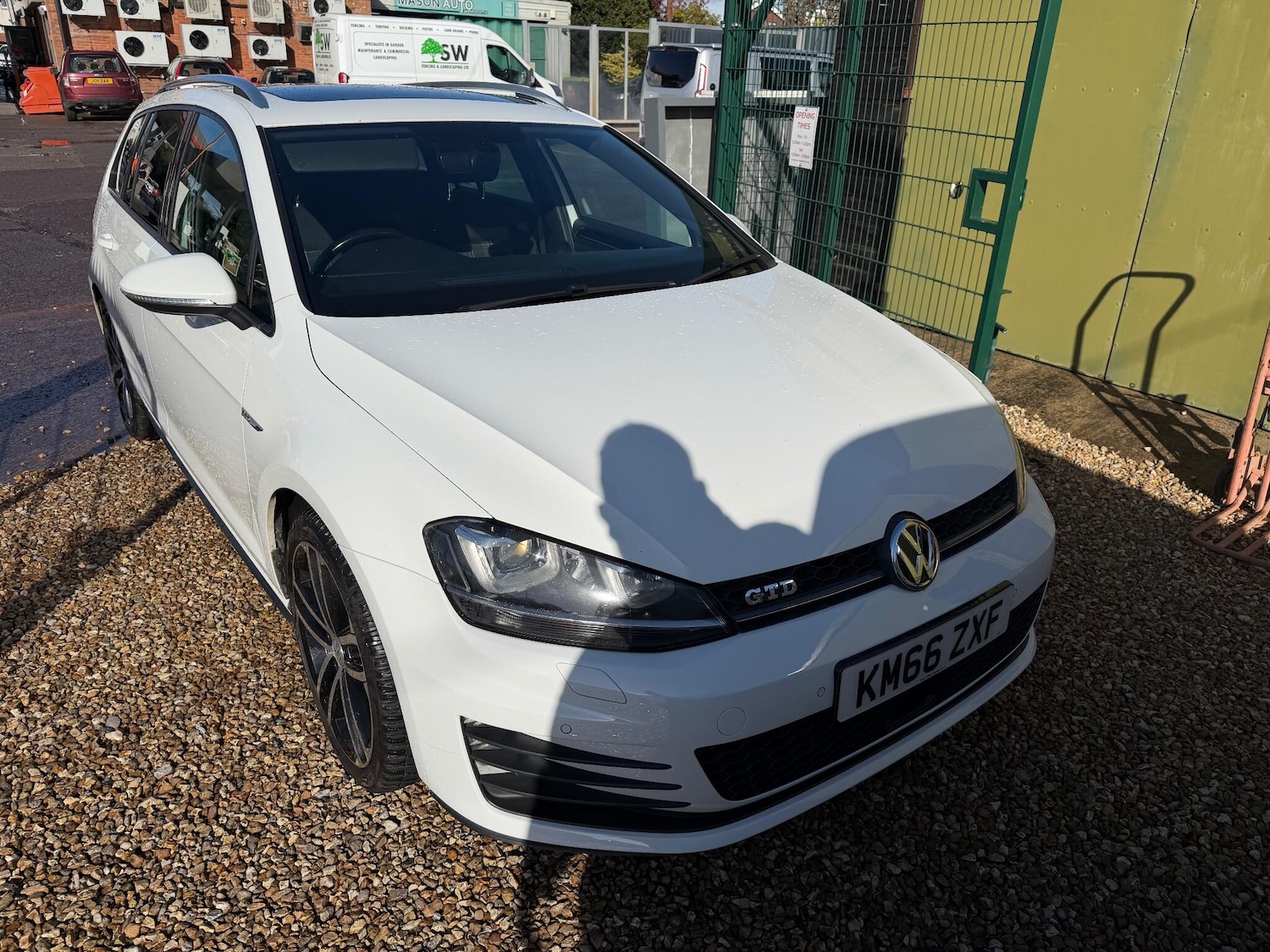 Used Volkswagen Golf 2016 for sale - 76371243: Photo 5