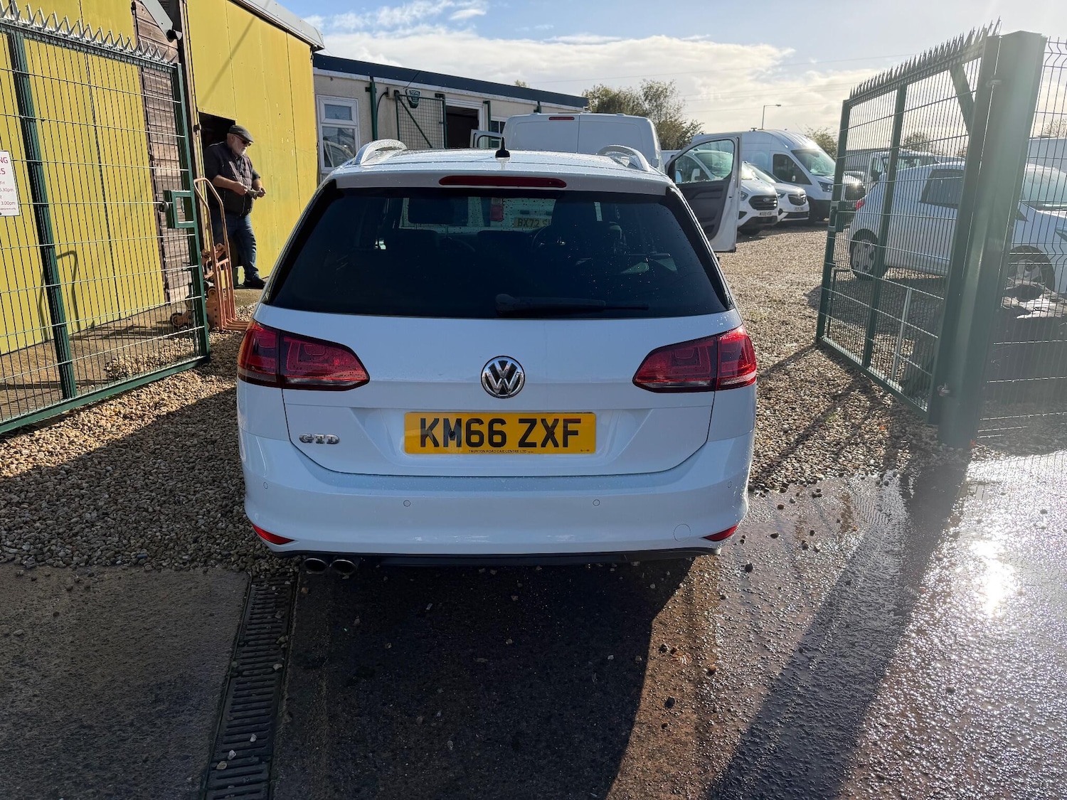Used Volkswagen Golf 2016 for sale - 76371243: Photo 6