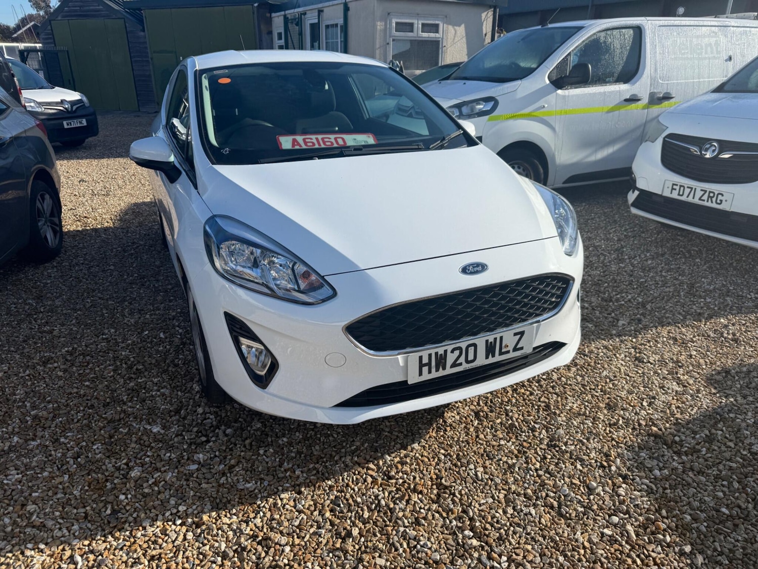 Used Ford Fiesta Van 2020 for sale - 76121815: Photo 2