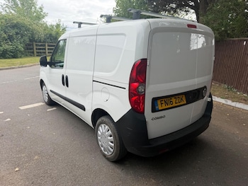Used Vauxhall Combo 2016 for sale - 78571569: Photo