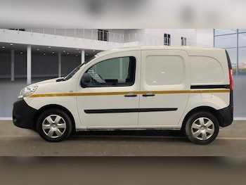 Used Nissan NV250 2021 for sale - 76689769: Photo