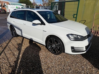 Used Volkswagen Golf 2016 for sale - 78529729: Photo