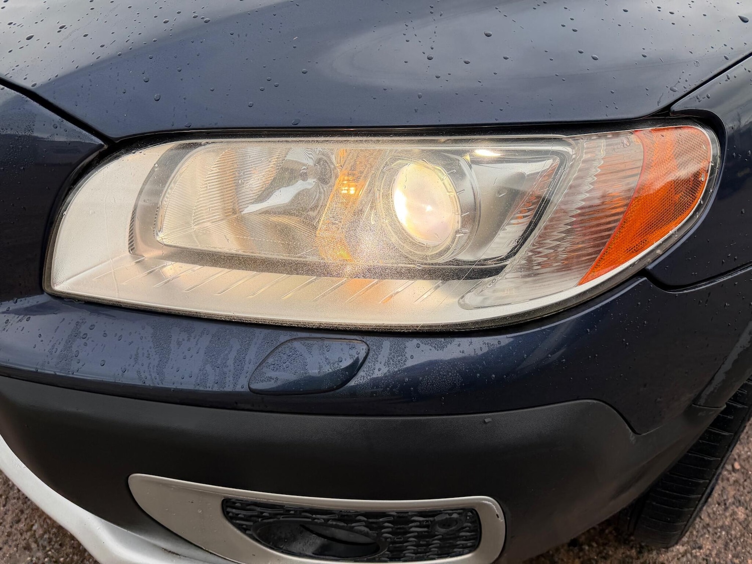 Used Volvo XC70 2010 for sale - 76689843: Photo 22