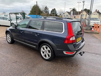 Used Volvo XC70 2010 for sale - 76689843: Photo