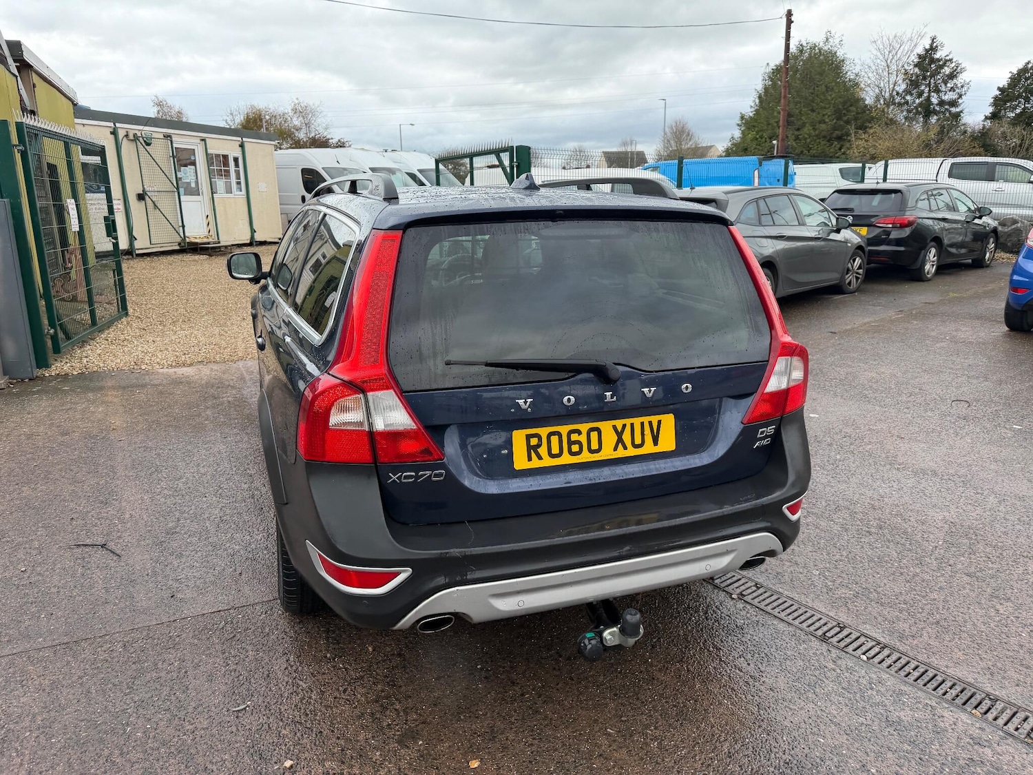 Used Volvo XC70 2010 for sale - 76689843: Photo 9