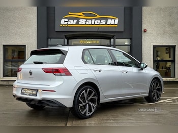 Used Volkswagen Golf 2023 for sale - 76500466: Photo