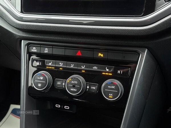 Used Volkswagen T-Roc 2021 for sale - 77396880: Photo 14