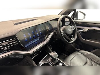 Used Volkswagen Touareg 2022 for sale - 75991869: Photo