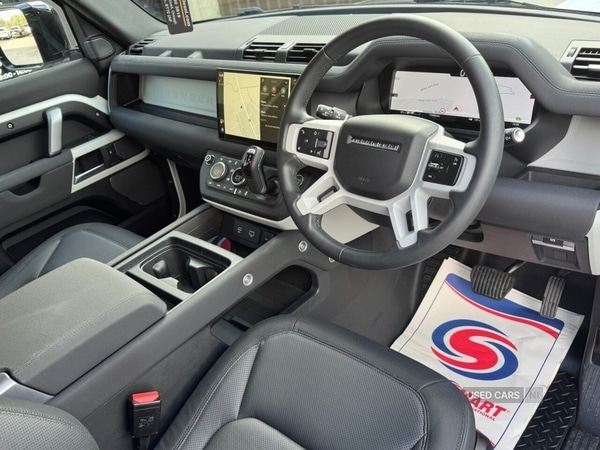 Used Land Rover Defender 2023 for sale - 76350090: Photo 16