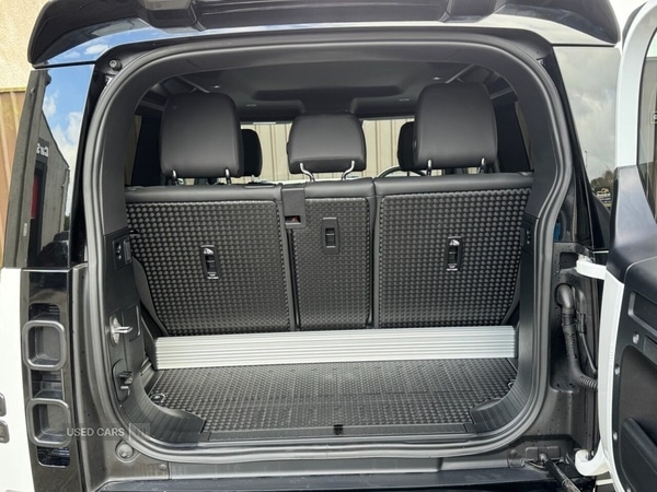 Used Land Rover Defender 2023 for sale - 76350090: Photo 29