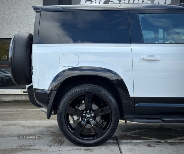 Used Land Rover Defender 2023 for sale - 76350090: Photo 9