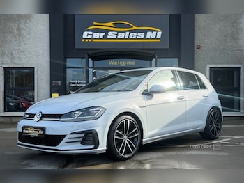 Used Volkswagen Golf 2017 for sale - 77854775: Photo